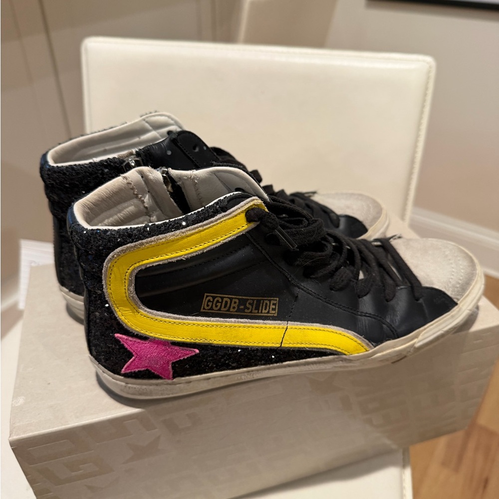 Golden Goose Black and Yellow Sneakers with Pink Star size 39